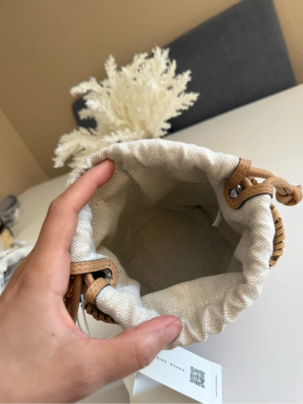 Tory Burch Woven Leather Bucket Bag in Honeycomb Tan NWT $450